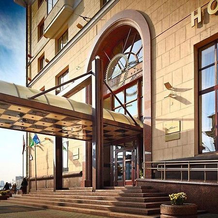 Hotel Minsk Exterior foto