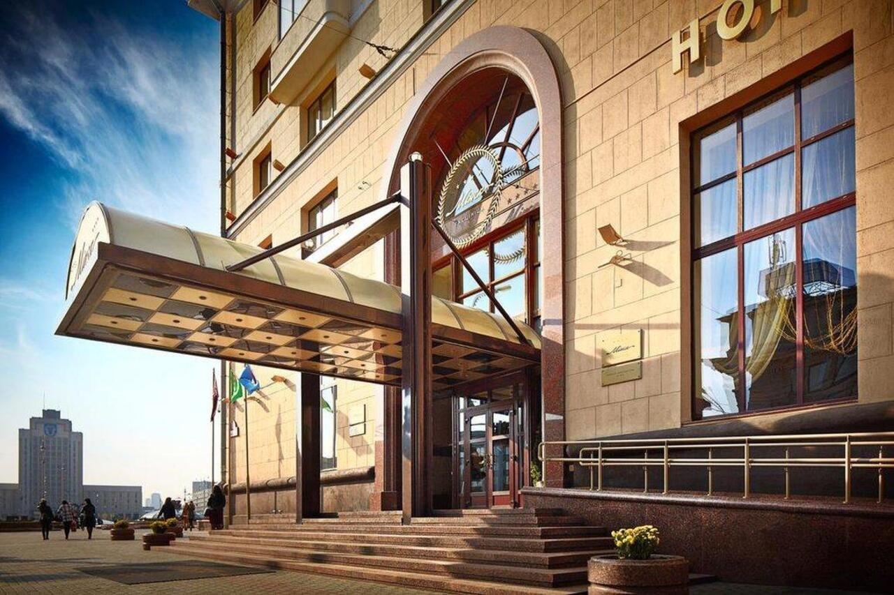 Hotel Minsk Exterior foto